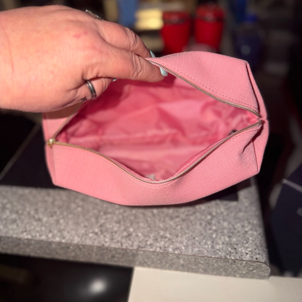 Pink Cosmetic Pouch with 2 Lancôme  Beauty Sets - Women's Makeup - Picture 8 of 10